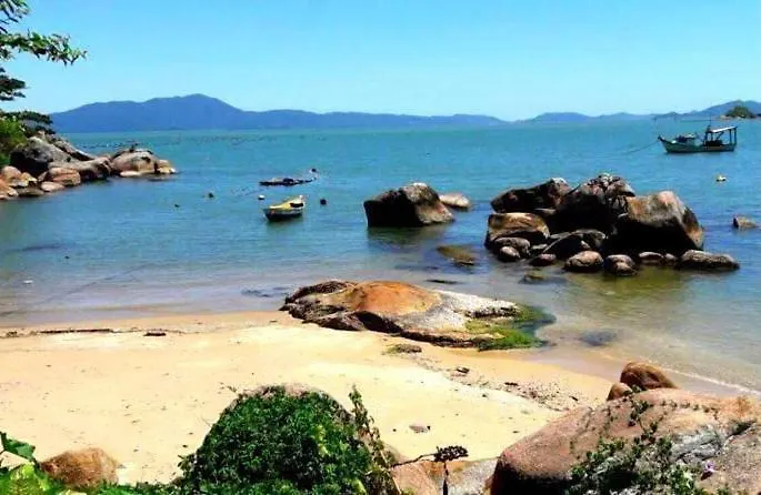 Casa Frente Mar Vila Governador Celso Ramos