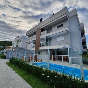 Apartamento Apto Na De Palmas, Próximo Ao Mar, Climatizado E Com Piscina, Governador Celso Ramos